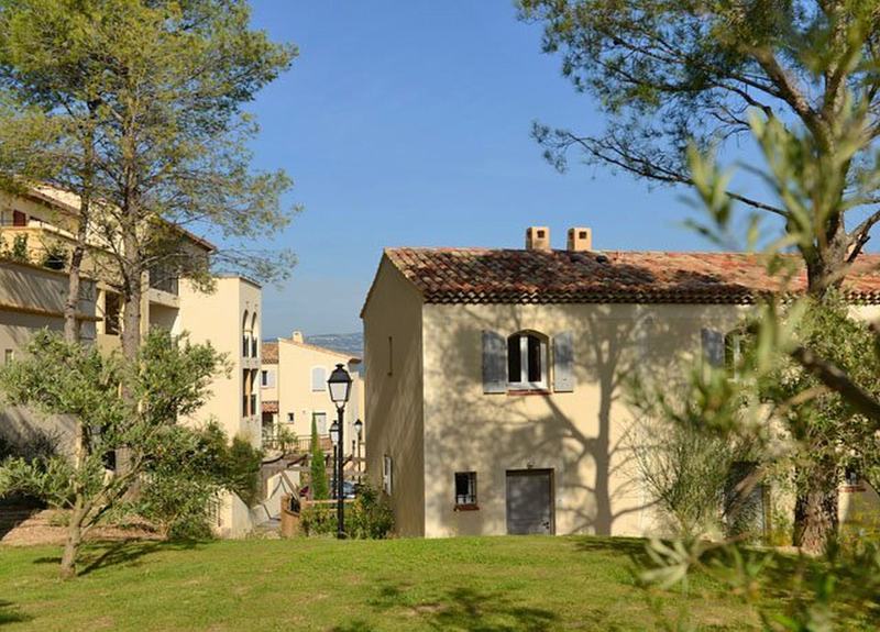 Residence Les Coteaux De Pont-Royal - Maeva Home Mallemort Exterior photo
